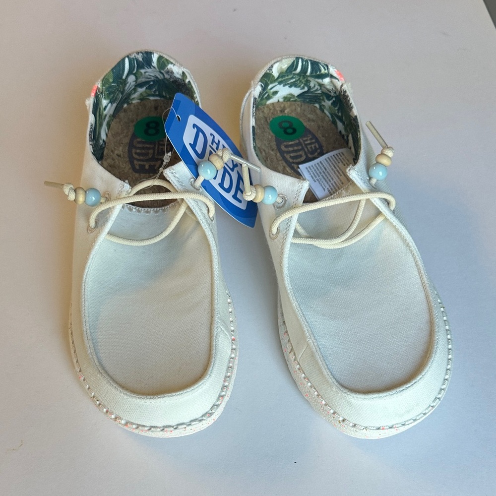 NWT Hey Dude Women’s Fringe Shoes size 8 slip on/moccasin/sneakers
